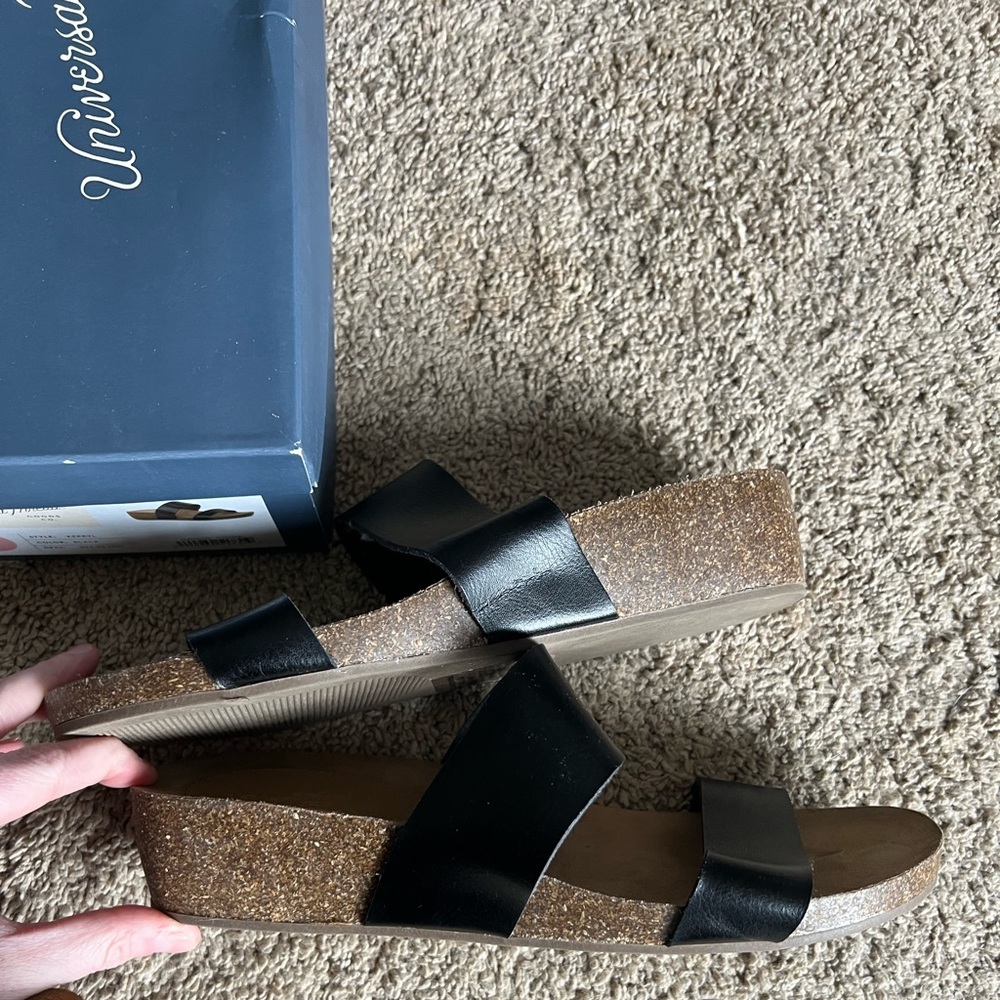 Women’s Universal Thread Black Kerryl Sandals - Picture 9 of 9